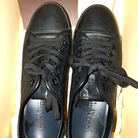 LOUIS VUITTON Monogram Embossed Calfskin - Picture 5 of 8